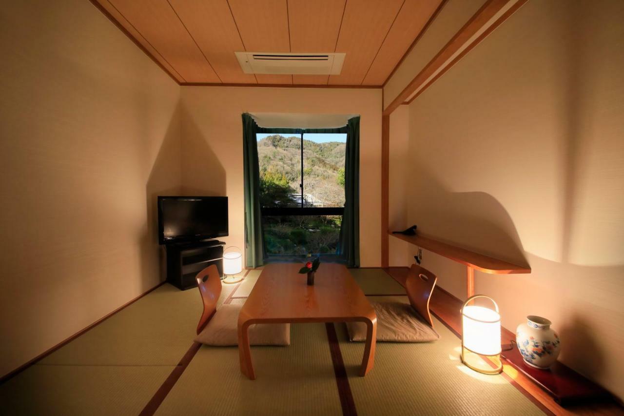 Hotel Kamogawaso Takehara Exterior photo